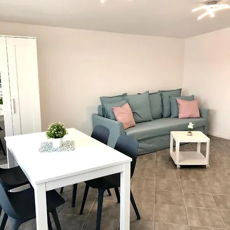 Golden Beach Apartman Appartement *