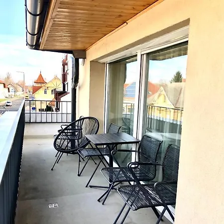 Golden Beach Apartman Appartement Siófok